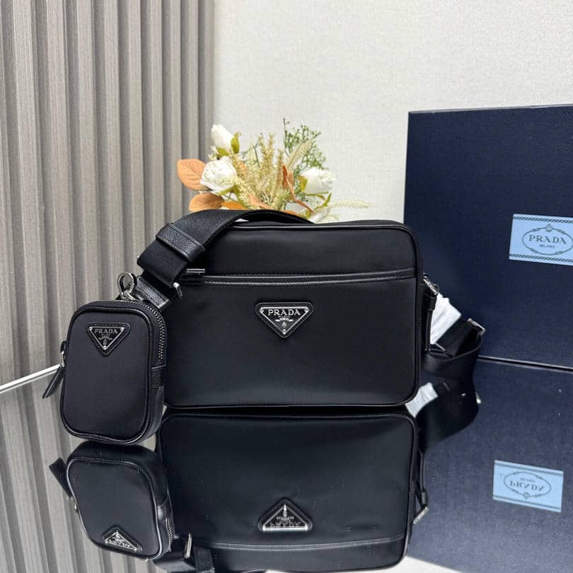 038Series-Messenger Bag